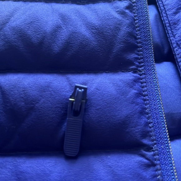 Lululemon jacket with hood - Picture 7 of 9